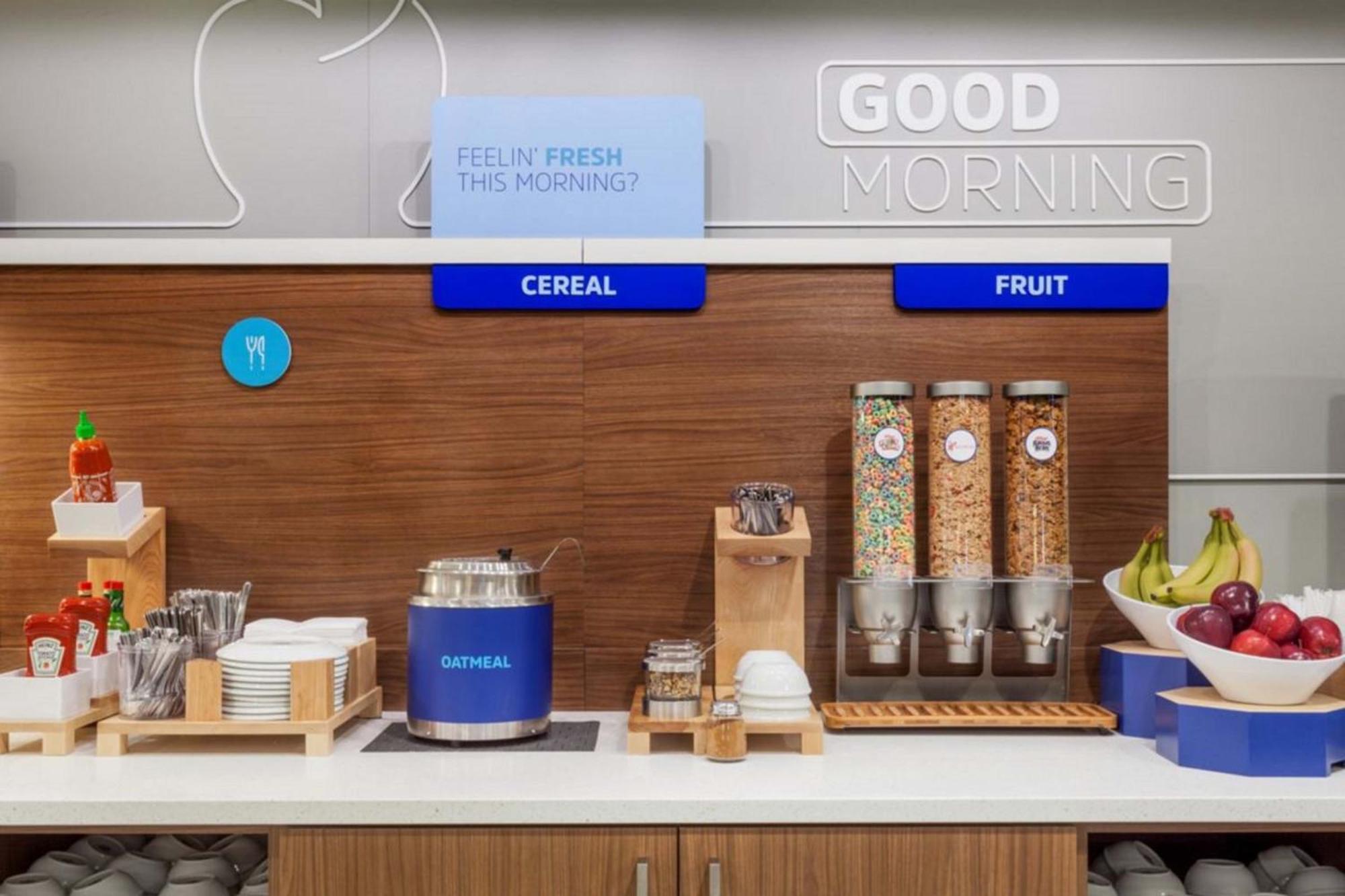 Holiday Inn Express San Diego - Sorrento Valley By Ihg Экстерьер фото