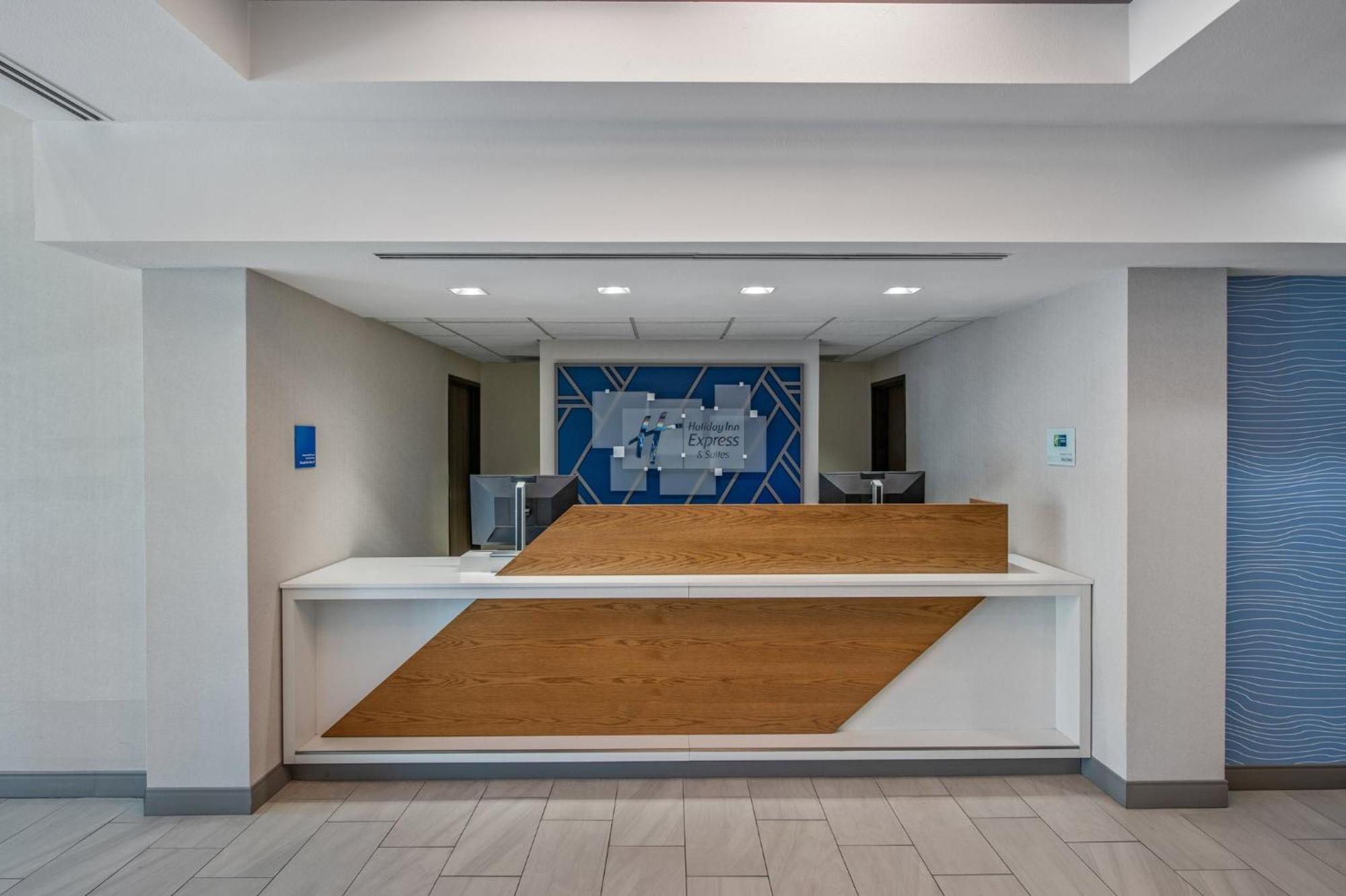 Holiday Inn Express San Diego - Sorrento Valley By Ihg Экстерьер фото