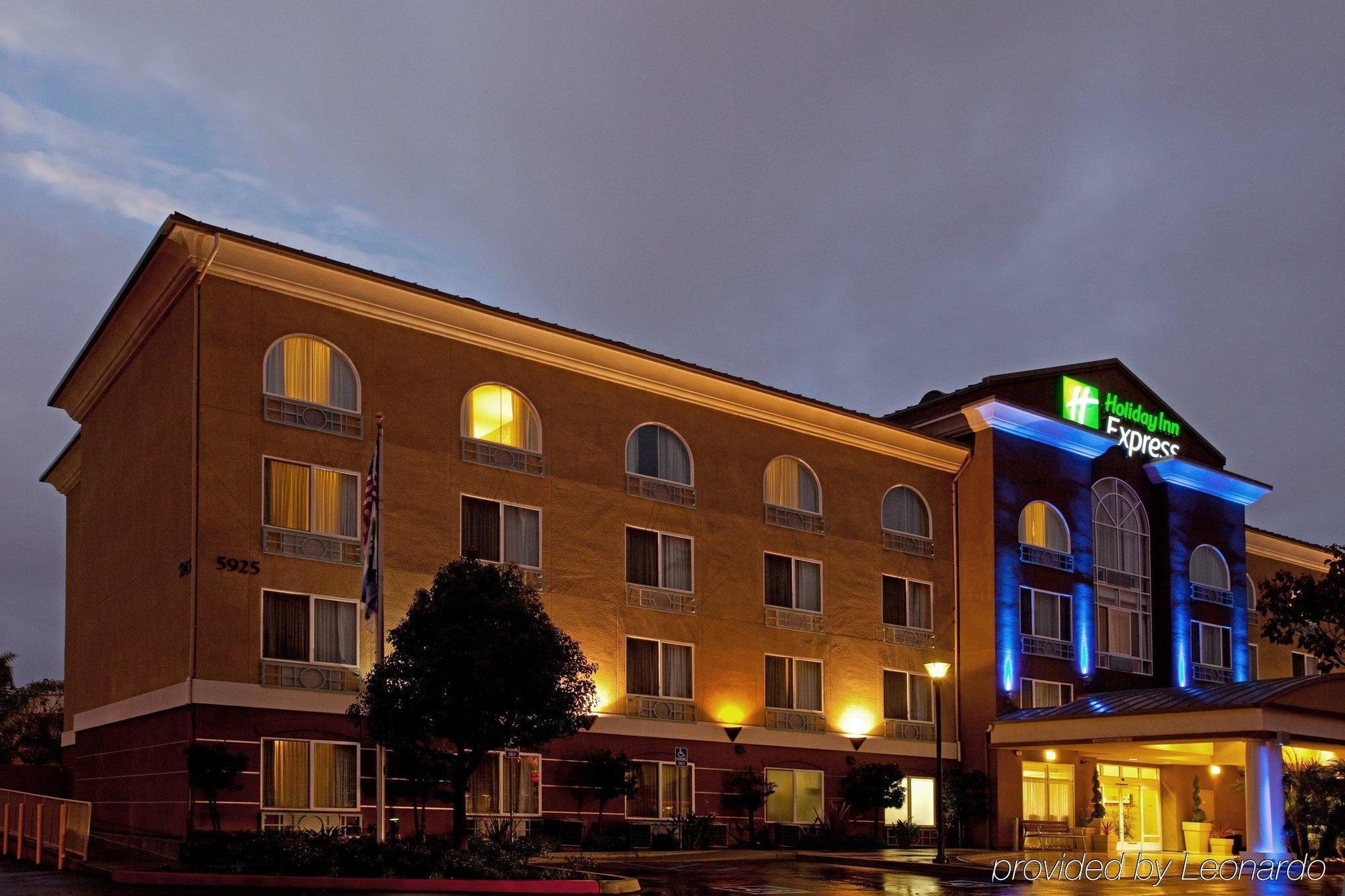 Holiday Inn Express San Diego - Sorrento Valley By Ihg Экстерьер фото