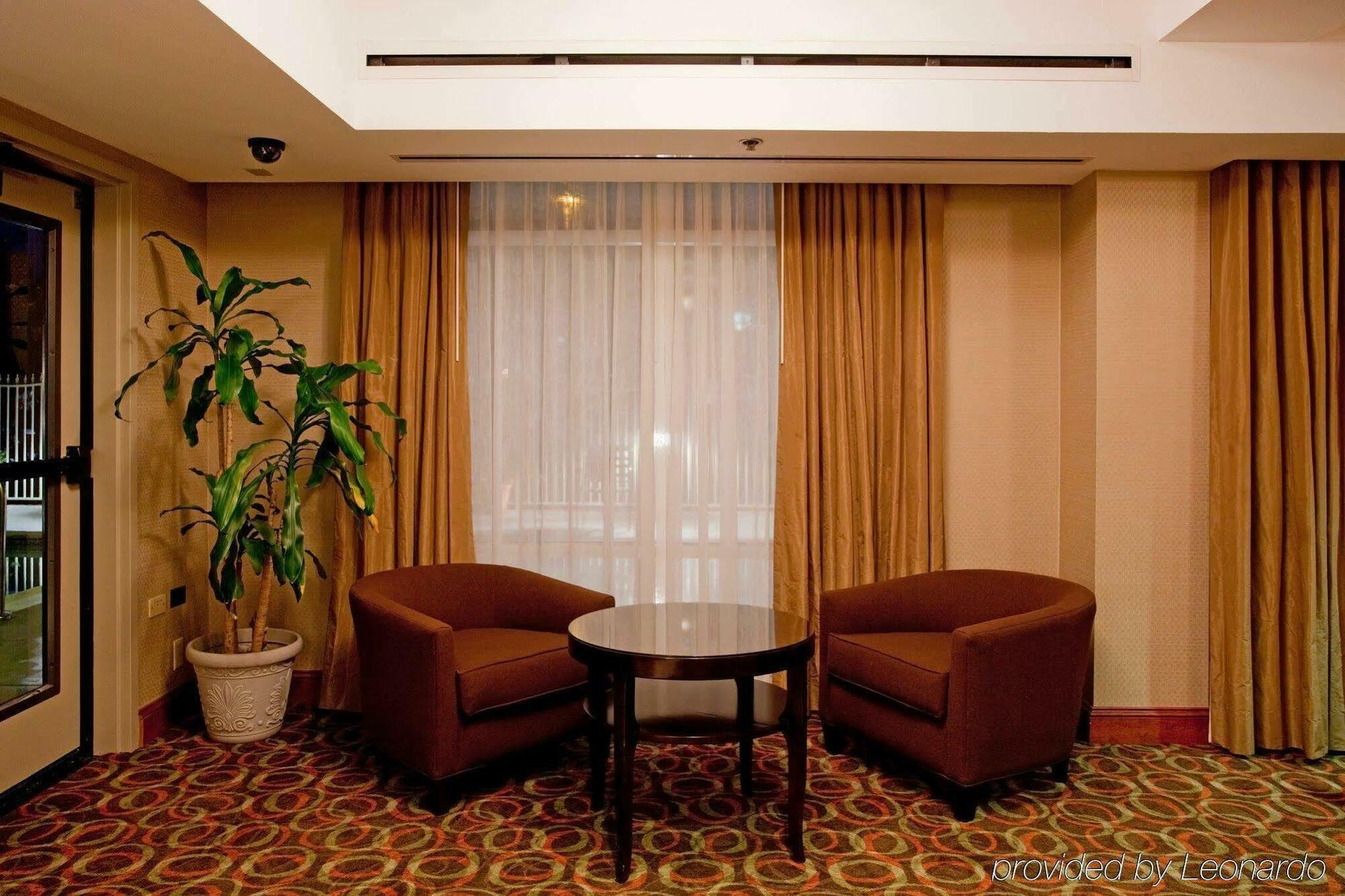 Holiday Inn Express San Diego - Sorrento Valley By Ihg Интерьер фото